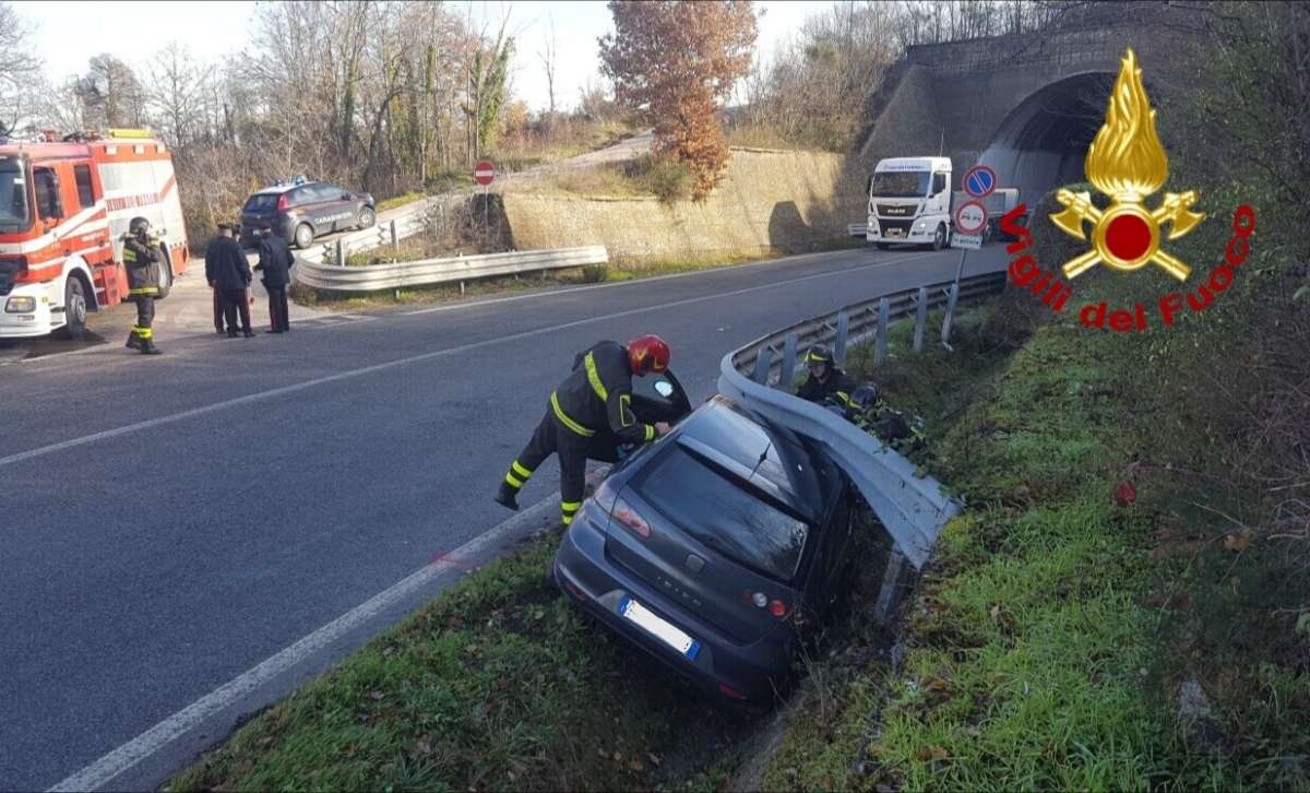 Incidente Stradale Sulla Statale Delle Puglie Ferito Un Bimbo Anni