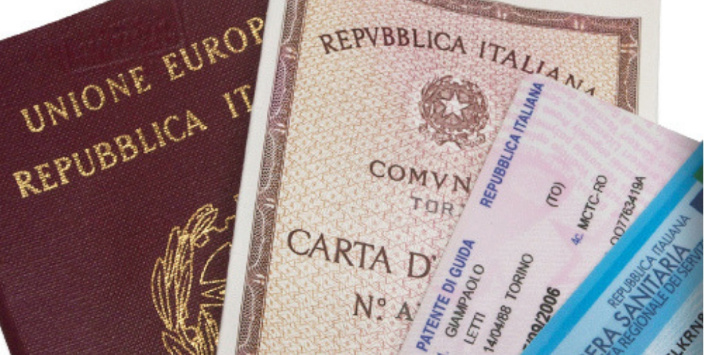 Carte d'Identità, attese infinite a Napoli: mancano i 