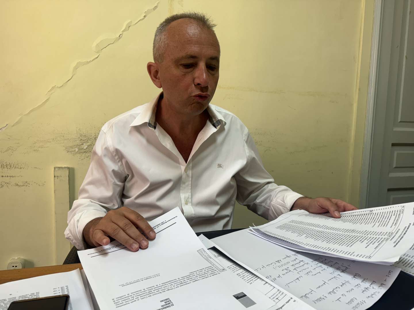 Salerno, ancora un buco nel bilancio: Celano scava nella fuoriuscita dal consorzio farmaceutico