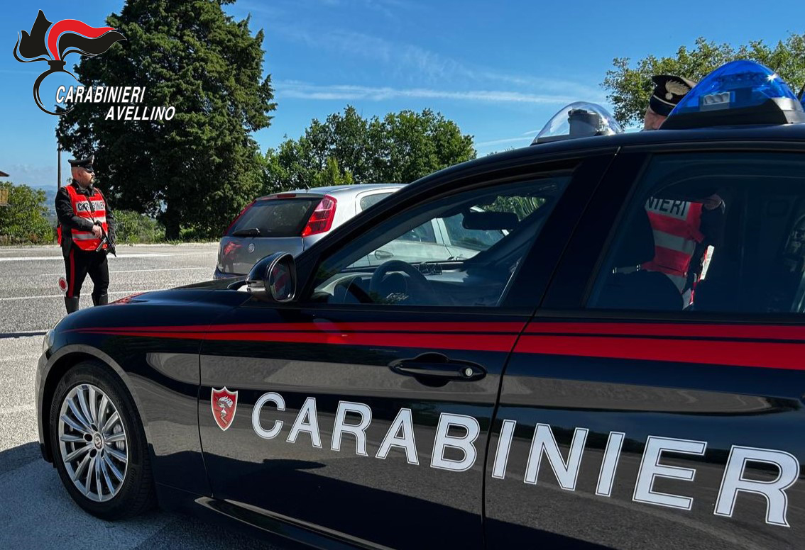 Blitz dei carabinieri nel napoletano: sequestro di droga e oltre 40 orologi