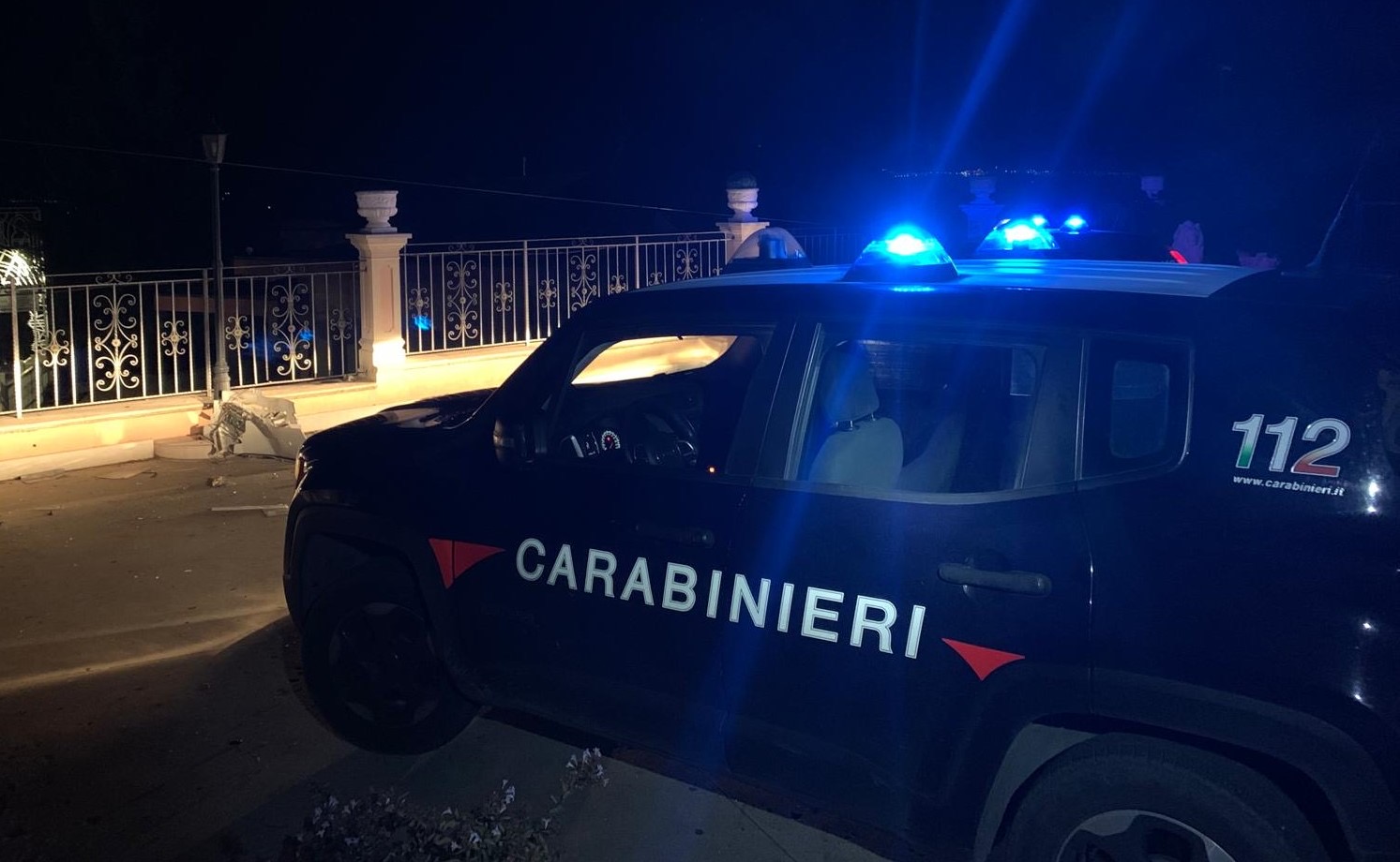 Torna a colpire la “banda dei bancomat”: assalto nella notte in Irpinia