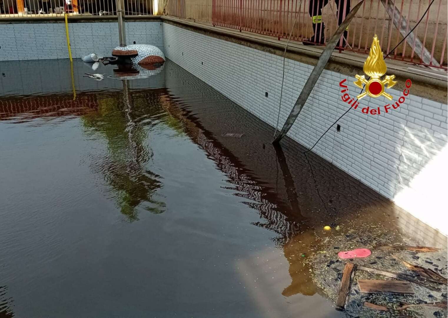 FOTO/ Vigili del Fuoco all’opera nel salernitano per i danni provocati dal maltempo