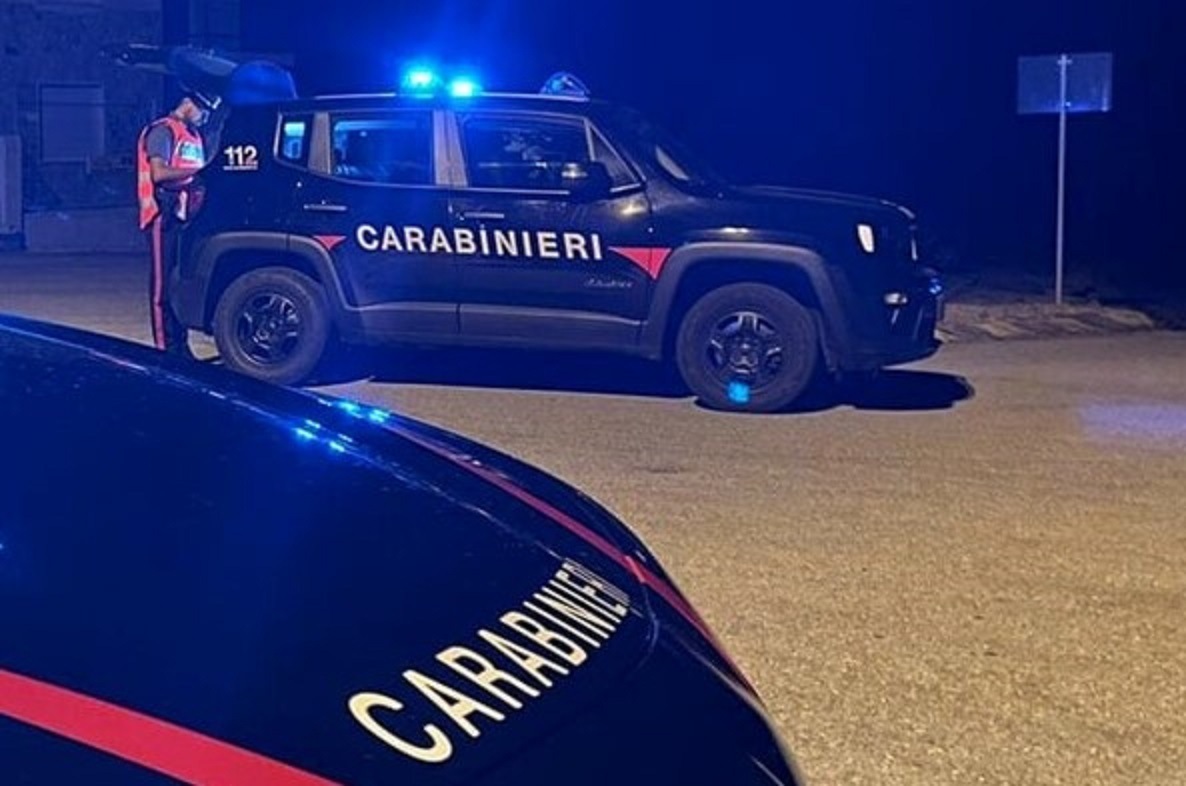 Sorpresi a rubare all’interno di un castagneto: tre giovani in manette