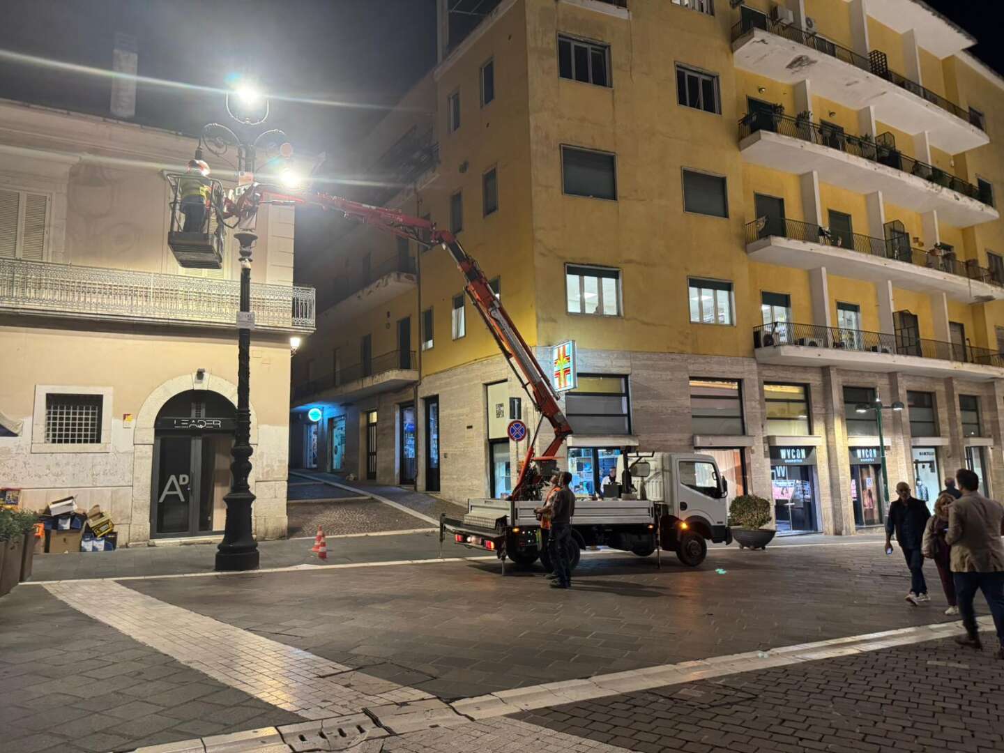 Benevento, piazza Santa Sofia si prepara a risplendere con la nuova illuminazione