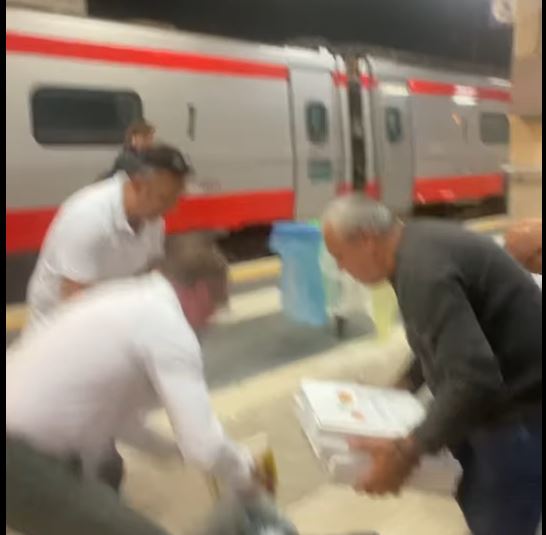 La pizza volante alla stazione di Benevento diventa virale: il video