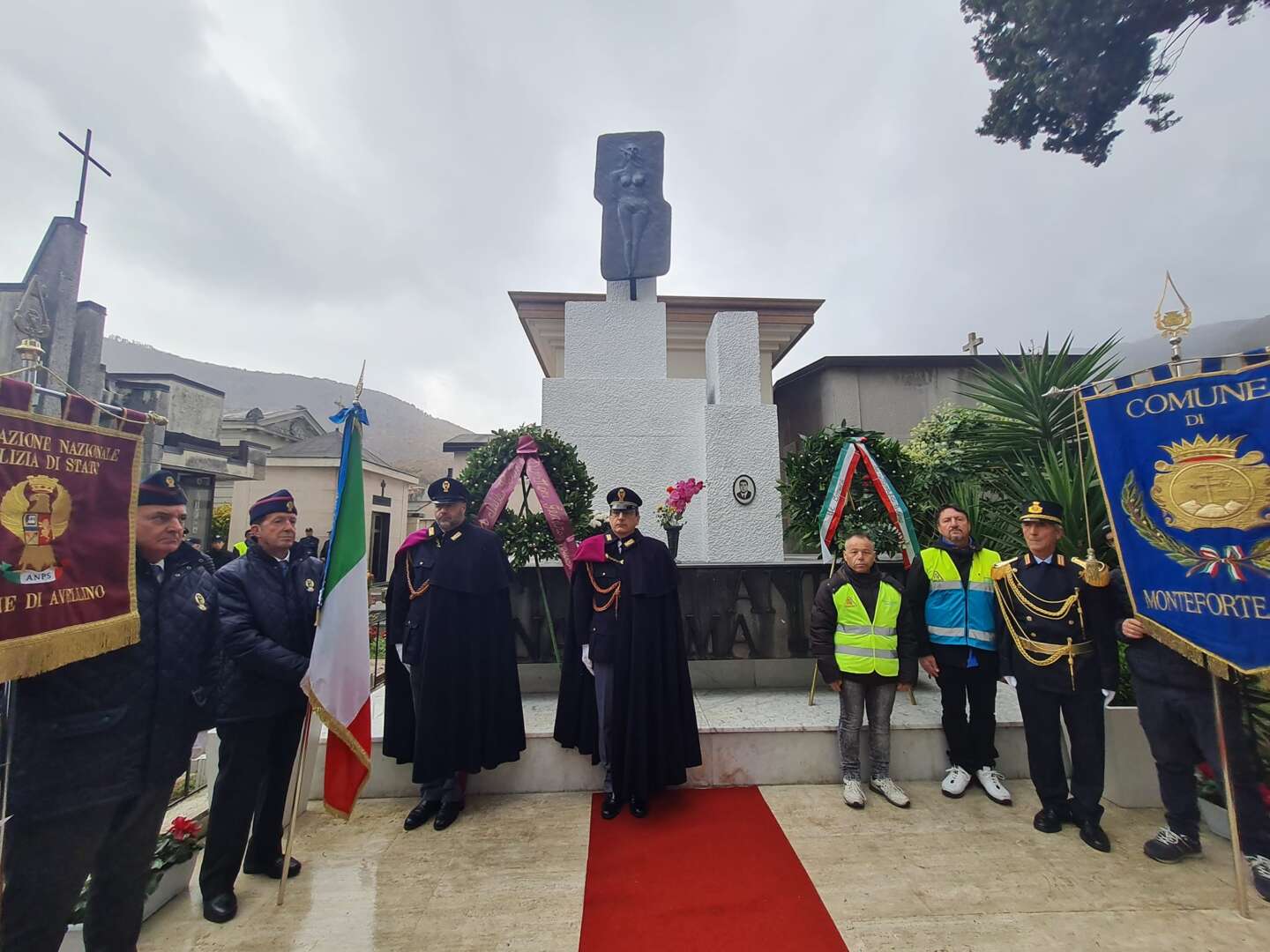 FOTO/ Il sacrificio dell’Agente Annarumma, eroe di Stato