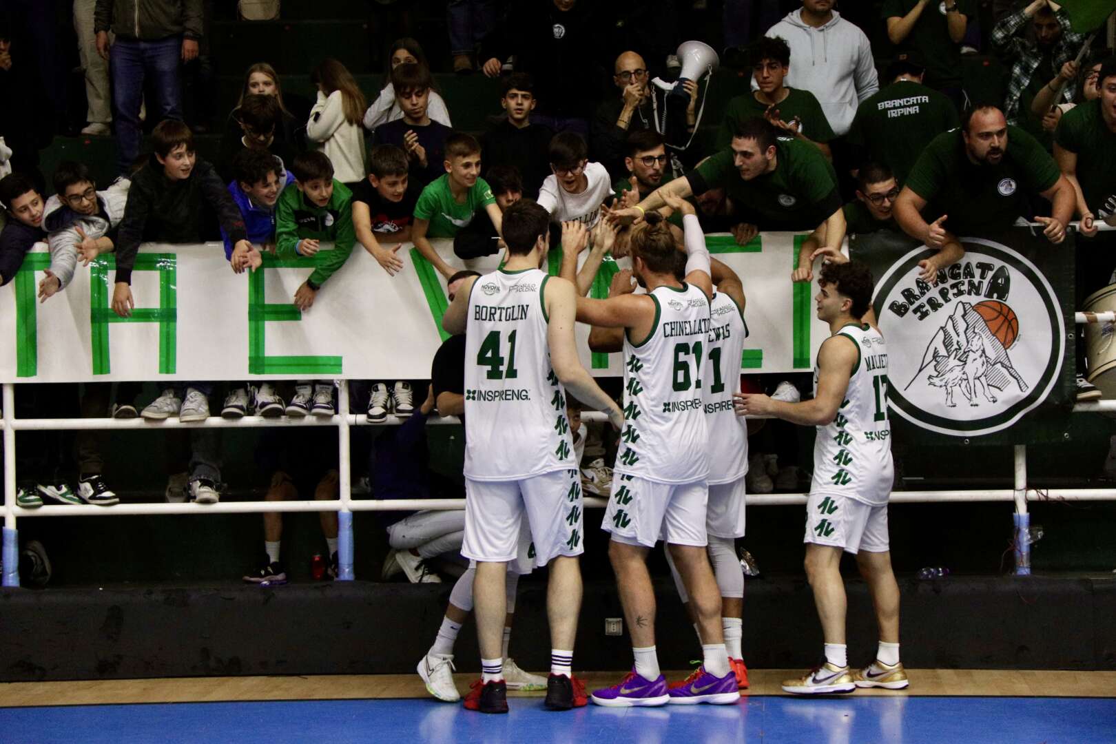 FOTO/ Tempesta perfetta Avellino Basket, battuta Livorno