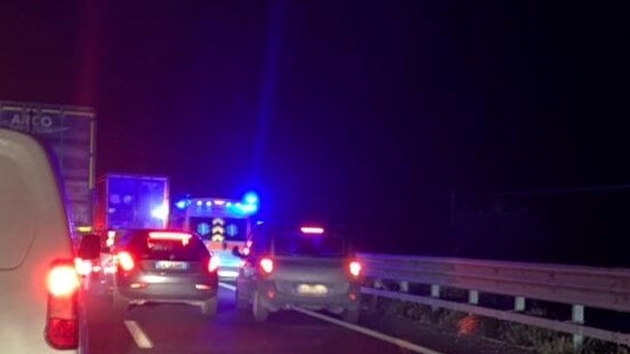 Incidente lungo la statale Telesina, scontro tra tir e furgone: viabilità in tilt