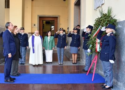 Ricordo dei defunti, commemorati gli uomini e le donne della Polizia di Stato caduti in servizio