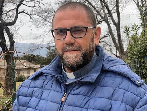 Solidarietà: buoni spesa donati dall’associazione Edilsicura alla Caritas di Teggiano Policastro per le famiglie indigenti