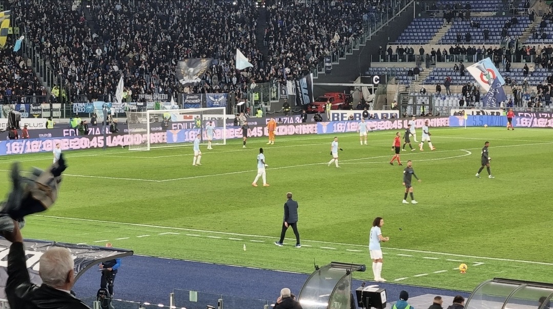 Napoli fuori dalla Coppa Italia: la Lazio trionfa, flop delle seconde linee di Conte