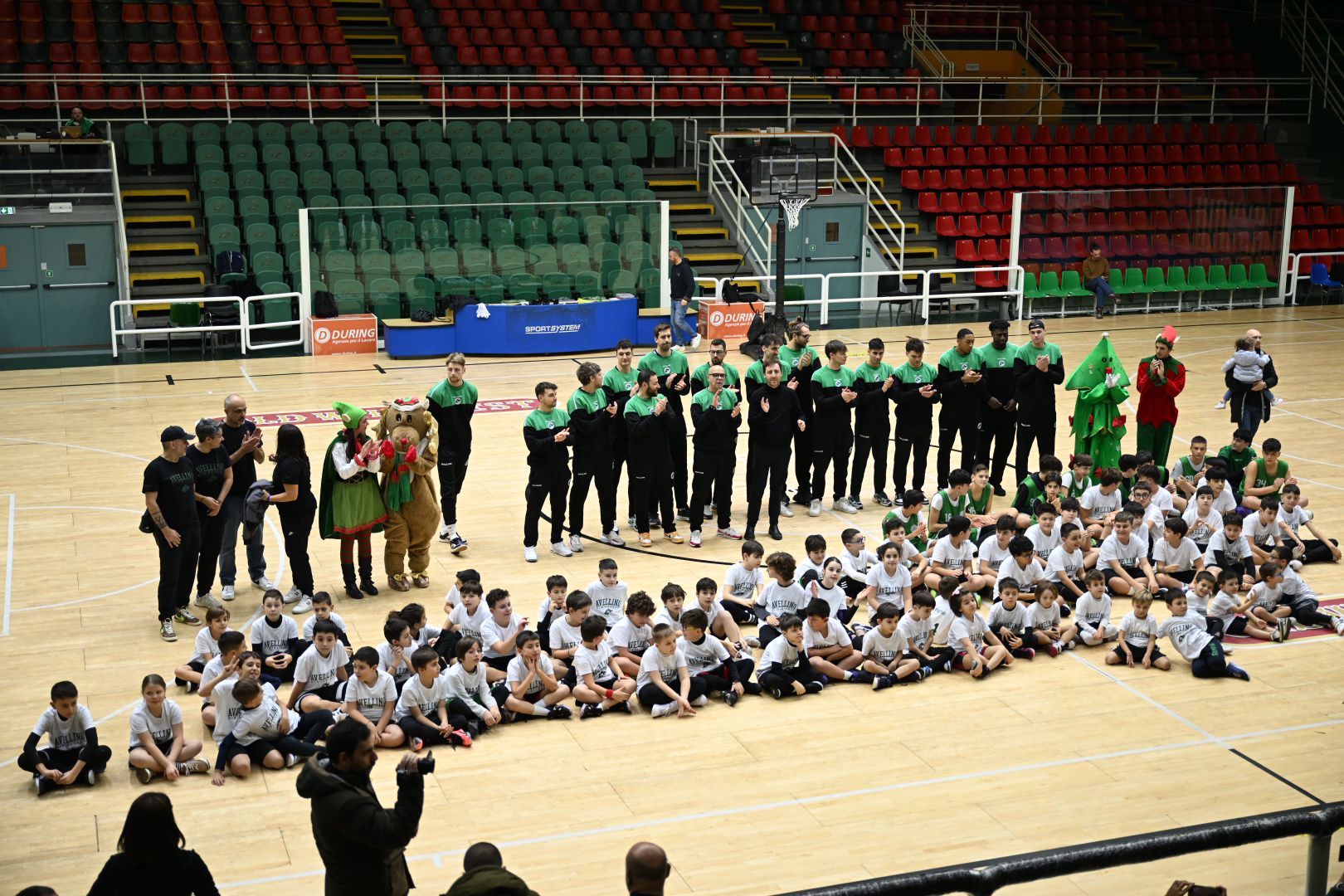 Natale con il mini basket, Lombardi: “Lo sport è un linguaggio universale”