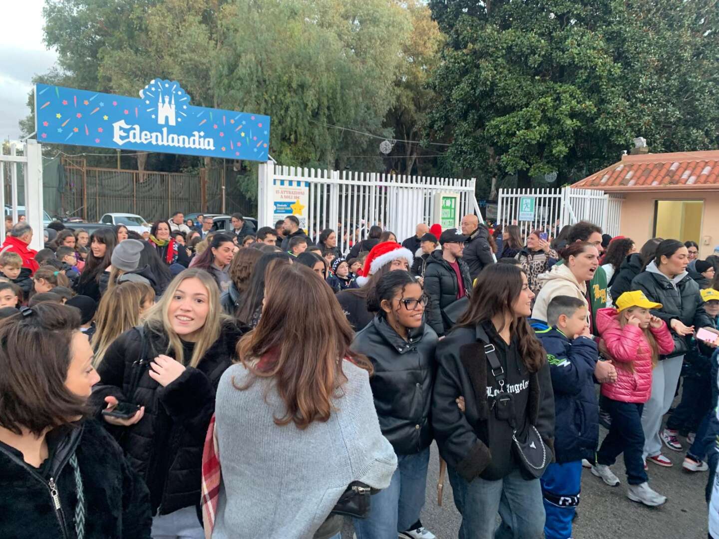 VIDEO/ ‘Charity day’, allegria e solidarietà all’Edenlandia con migliaia bambini delle case famiglia