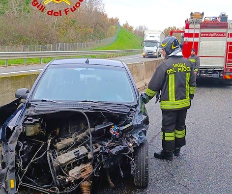 Perde il controllo e si ribalta l’auto: paura per una donna