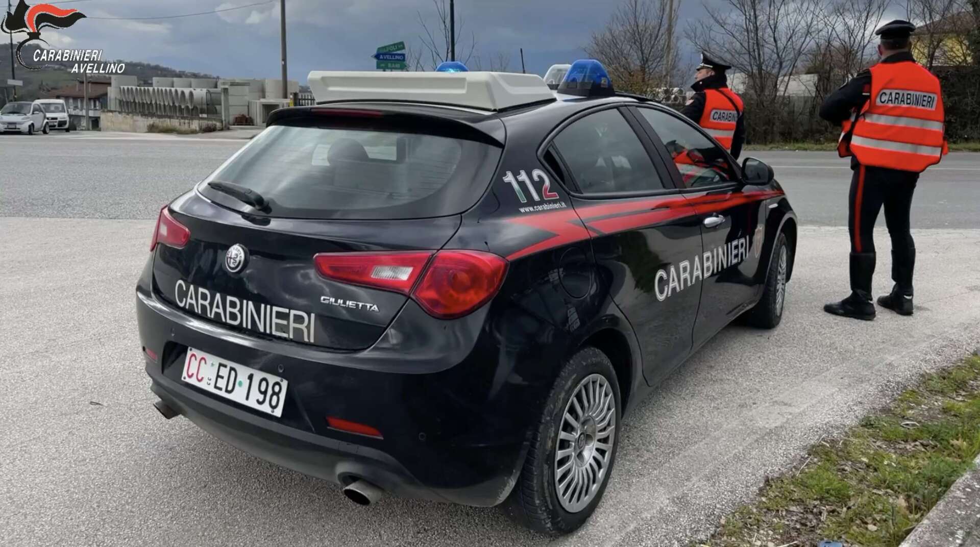 I Carabinieri sventano un furto e fanno scattare tre fogli di via obbligatorio