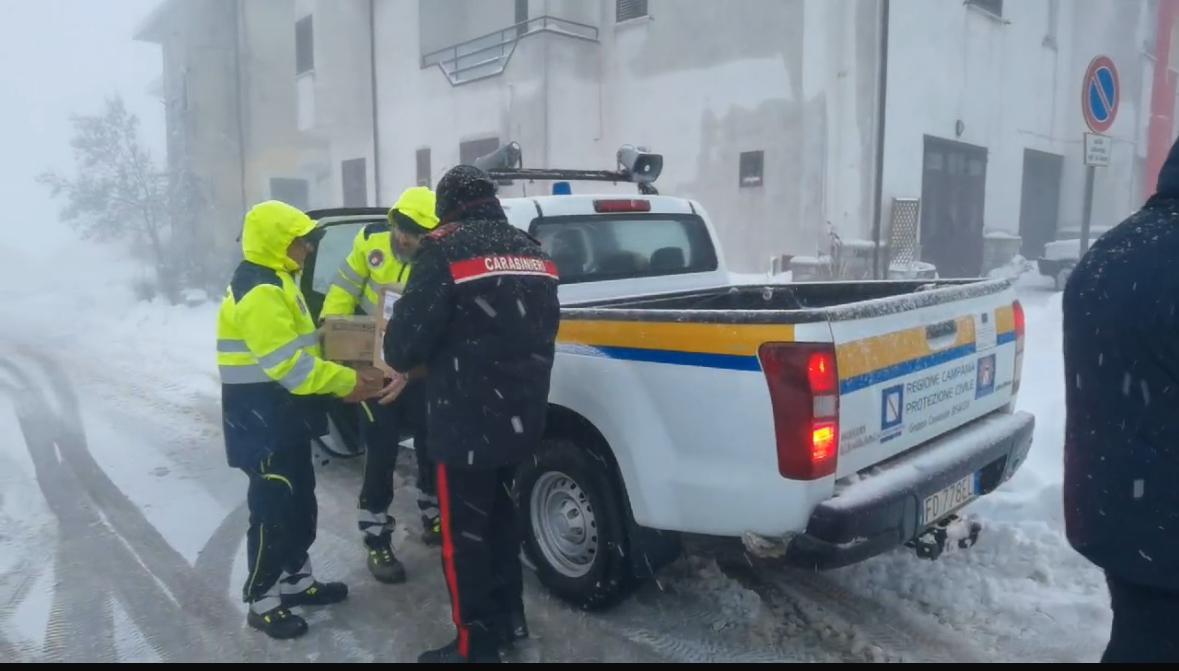 Non riusciva a portare farmaci agli anziani: Carabinieri a supporto