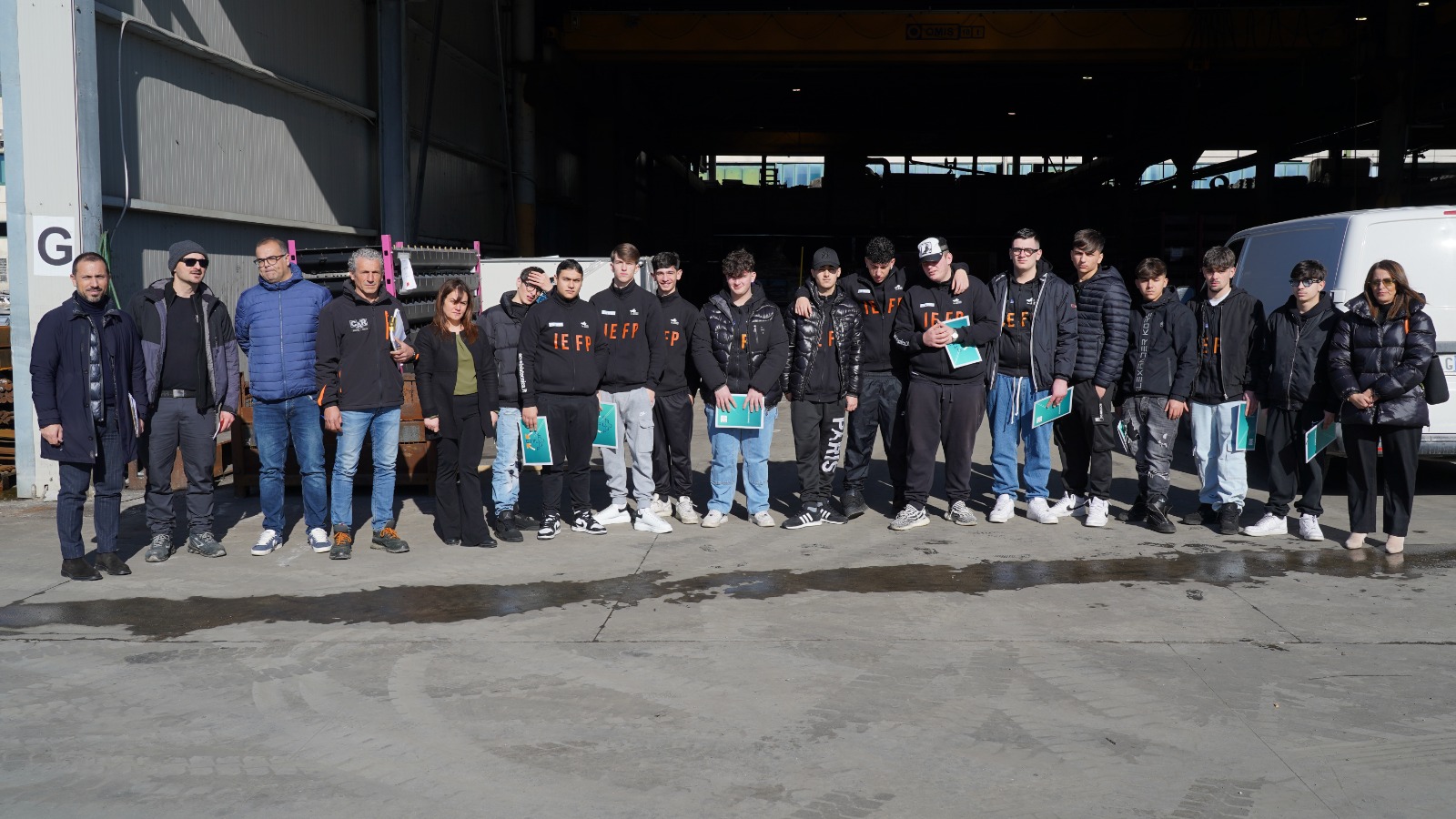 VIDEO&FOTO/Curiosità e voglia di imparare: gli studenti de ‘La Tecnica’ accolti nella grande famiglia della Car Segnaletica Stradale