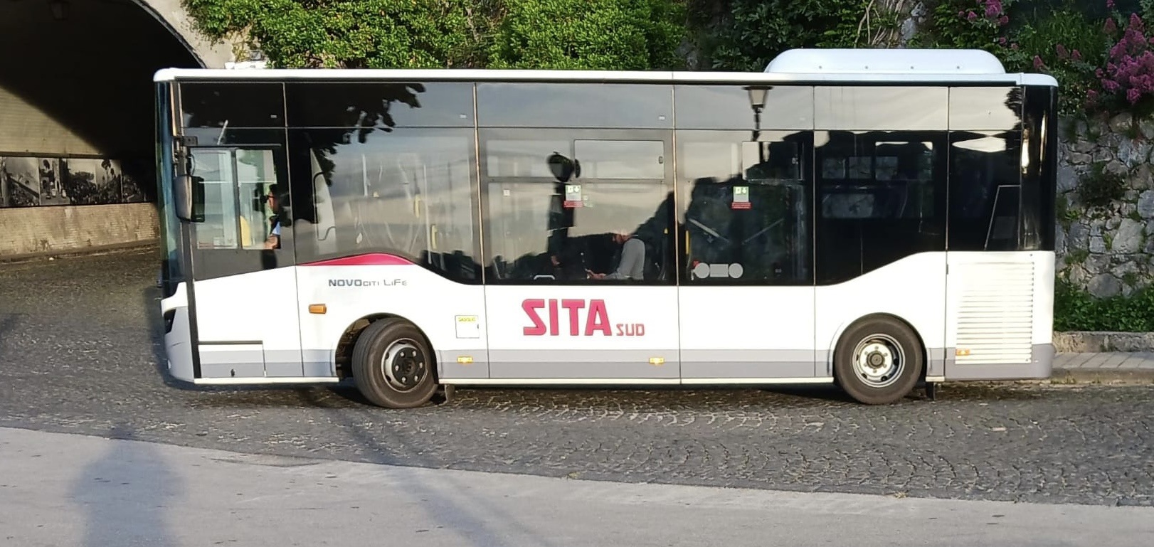 Pulizie sui bus di Sita Sud, protestano i lavoratori