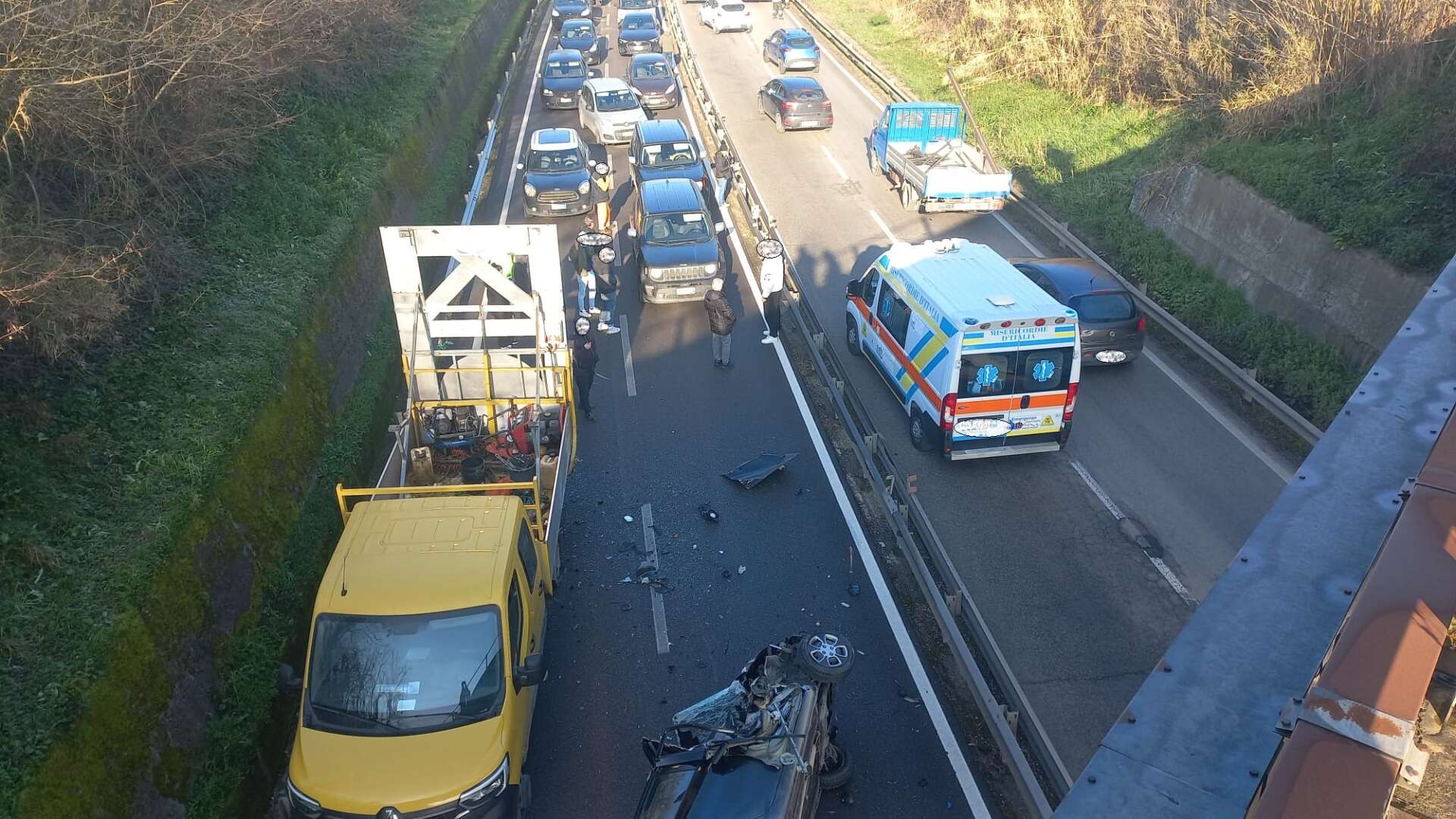 Incidente sulla tangenziale di Benevento, 40enne ferito: forti disagi al traffico