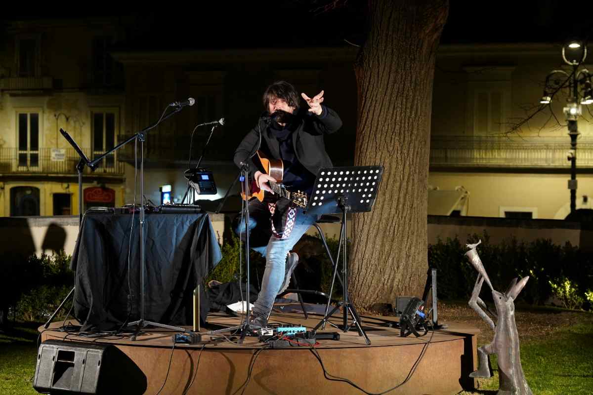 VIDEO/ Dopo 11 anni torna ‘Zona Franca’: Federico Dragogna delinea un ritratto di De André