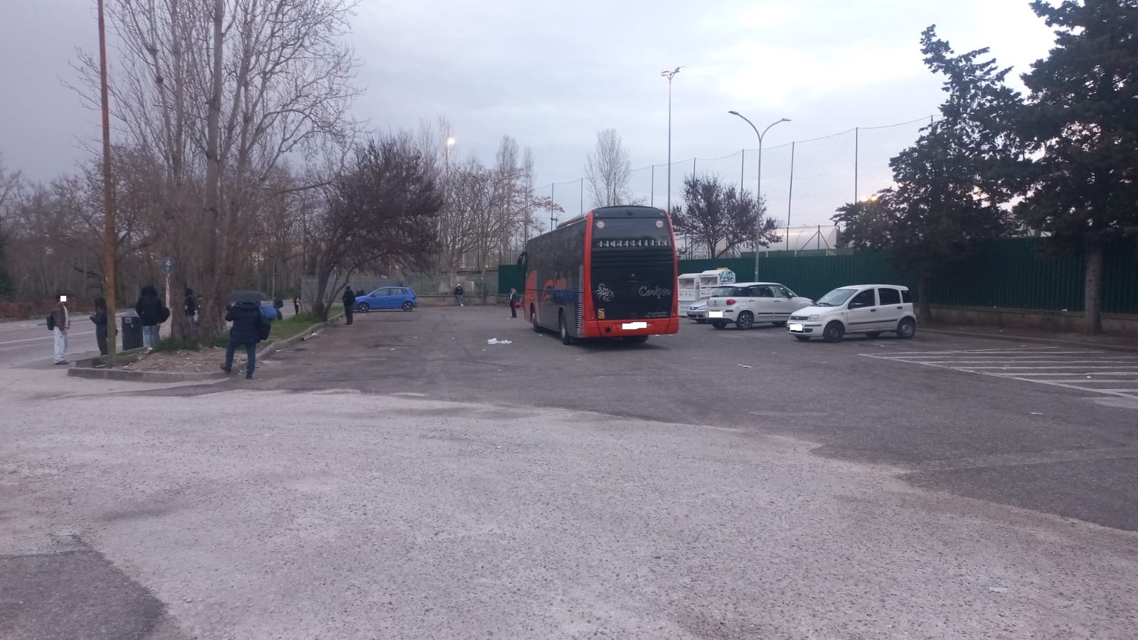 Via Mustilli, terminal ancora senza bagni: l’appello alla civiltà resta inascoltato